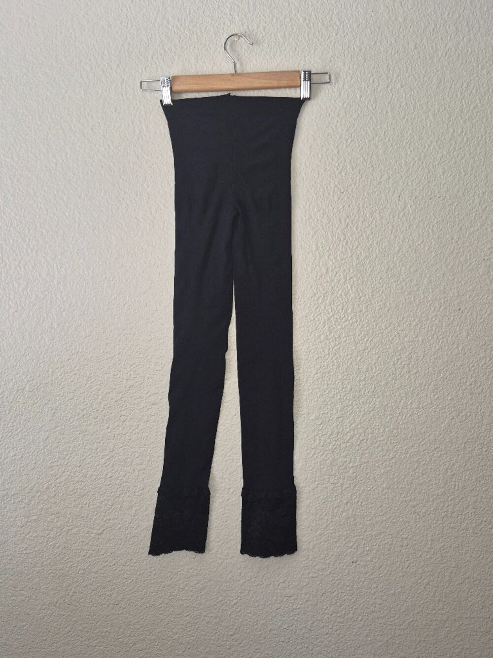 Hue Girls Black Ankle Leggings Size: Small/ Medium